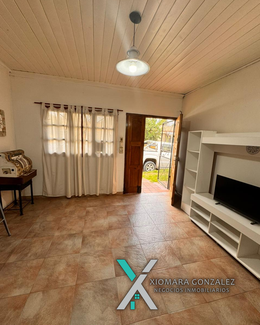 CASA EN ALQUILER – AMPLIA Y FUNCIONAL - Image 2