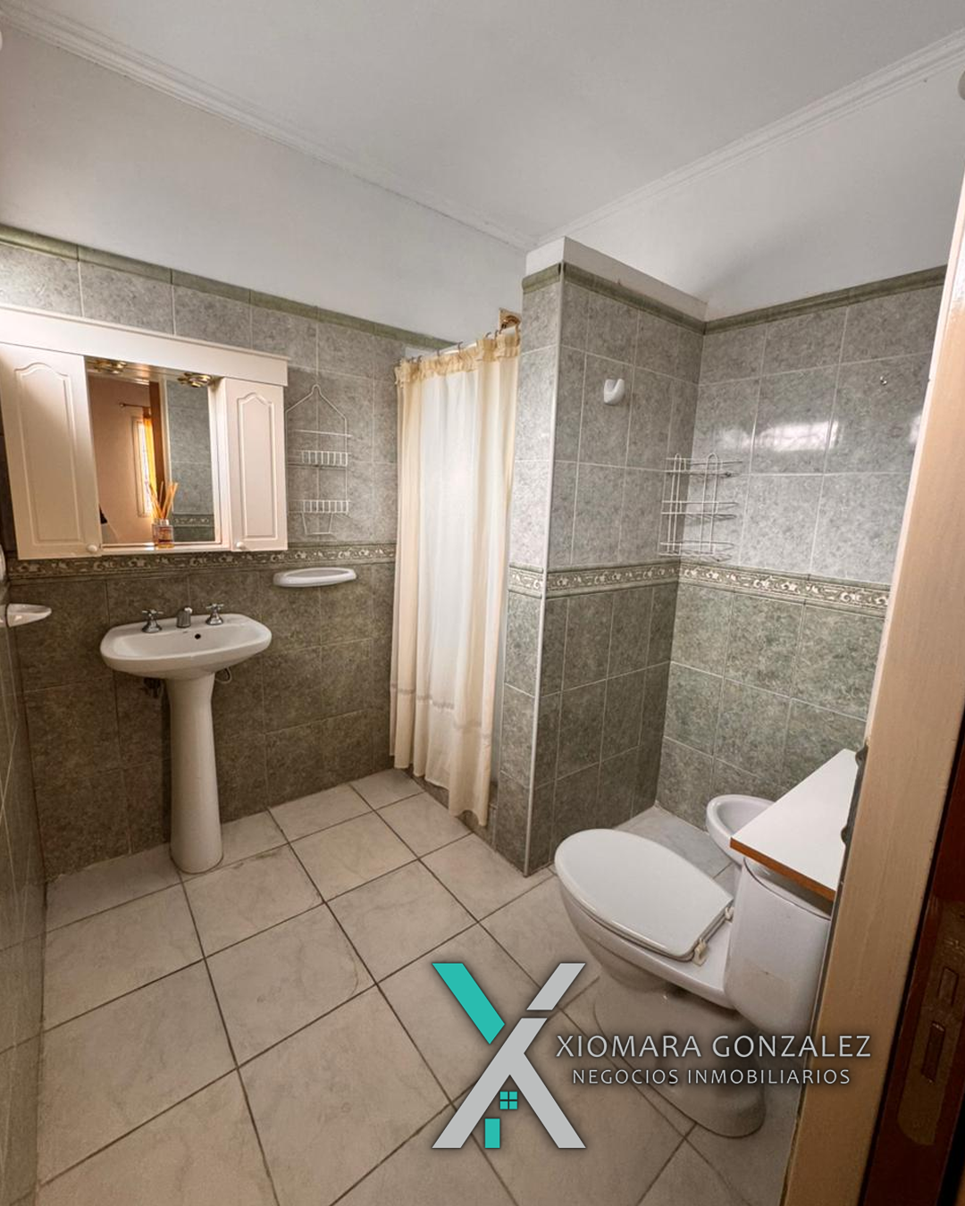 CASA EN ALQUILER – AMPLIA Y FUNCIONAL - Image 7